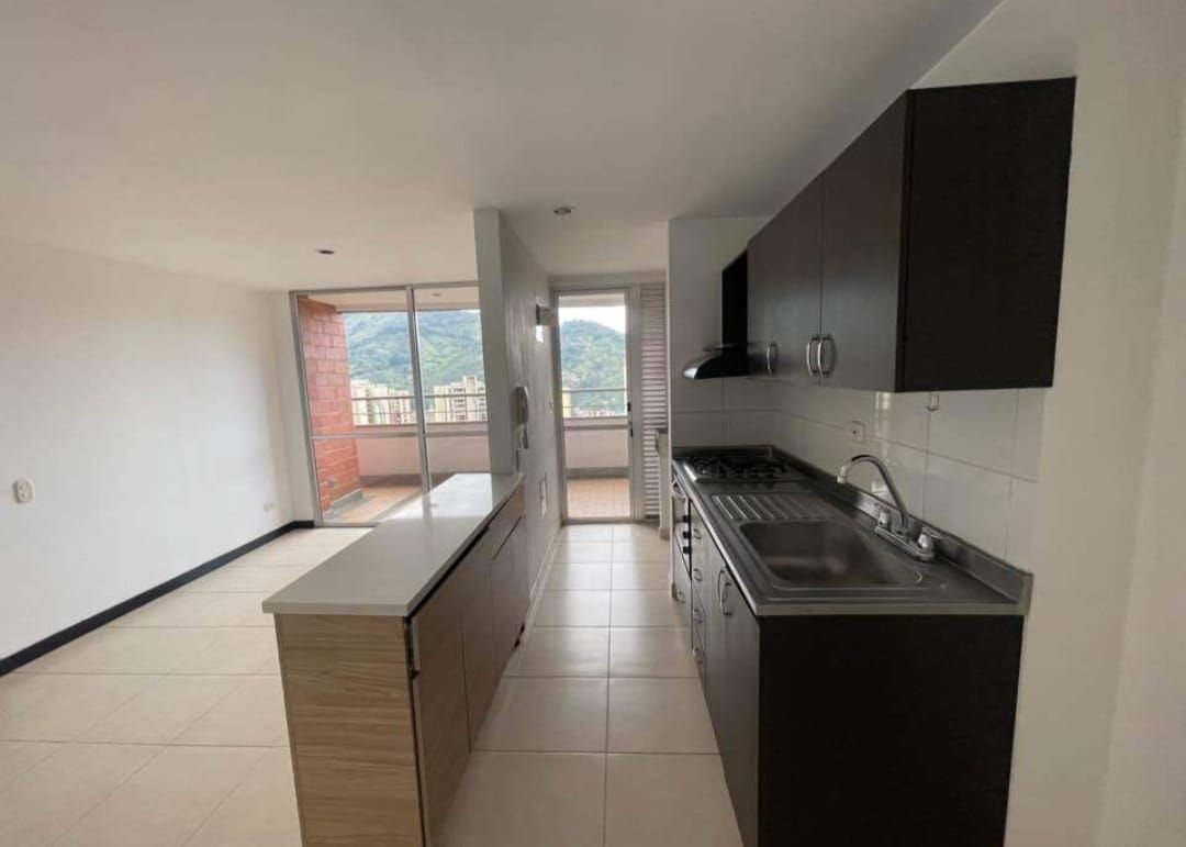 Apartamento en venta Antioquia Itagüí Ditaires 73 m2 Habitaciones 3 Baños 2 Garajes 1 Precio $475000000