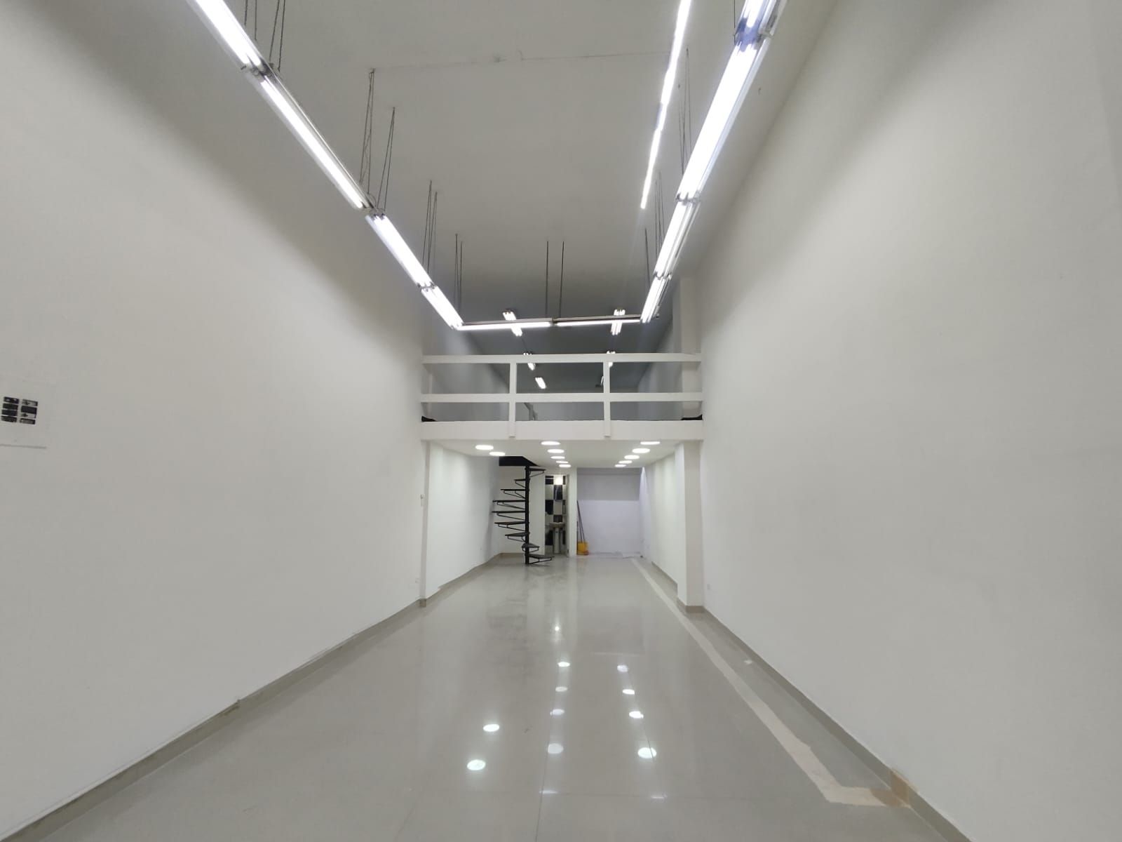 Local en arriendo Antioquia Medellín Colon 84 m2 Habitaciones 0 Baños 1 Garajes 0 Precio $6500000