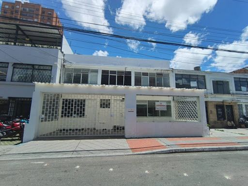 Casa en arriendo Cundinamarca Bogotá El Espartillal 380 m2 Habitaciones 6 Baños 5 Garajes 2 Precio $15000000
