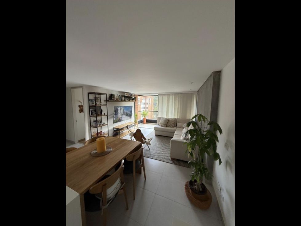 Apartamento en venta Antioquia Envigado La Mesa 82 m2 Habitaciones 2 Baños 2 Garajes 2 Precio $680000000