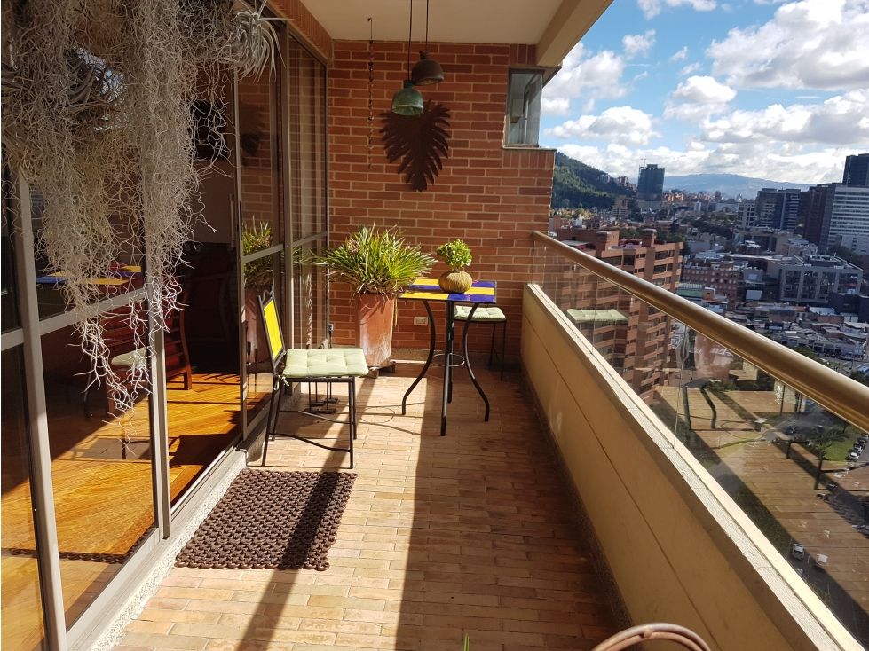 Apartamento en venta Cundinamarca Bogotá Los Alpes - Edif Montemadero 277 m2 Habitaciones 3 Baños 4 Garajes 3 Precio $2400000000