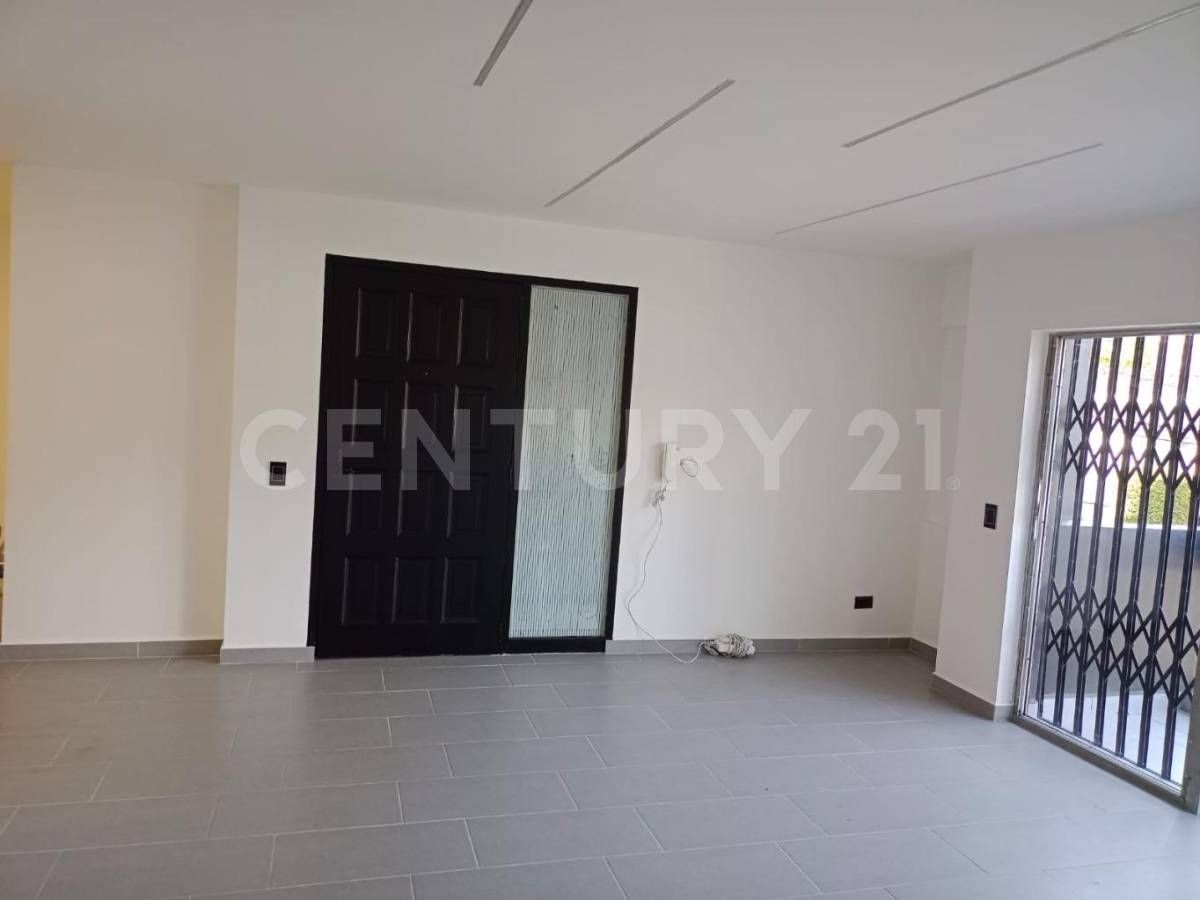 Casa en arriendo Antioquia Medellín Simon Bolivar 200 m2 Habitaciones 4 Baños 1 Garajes 1 Precio $7000000