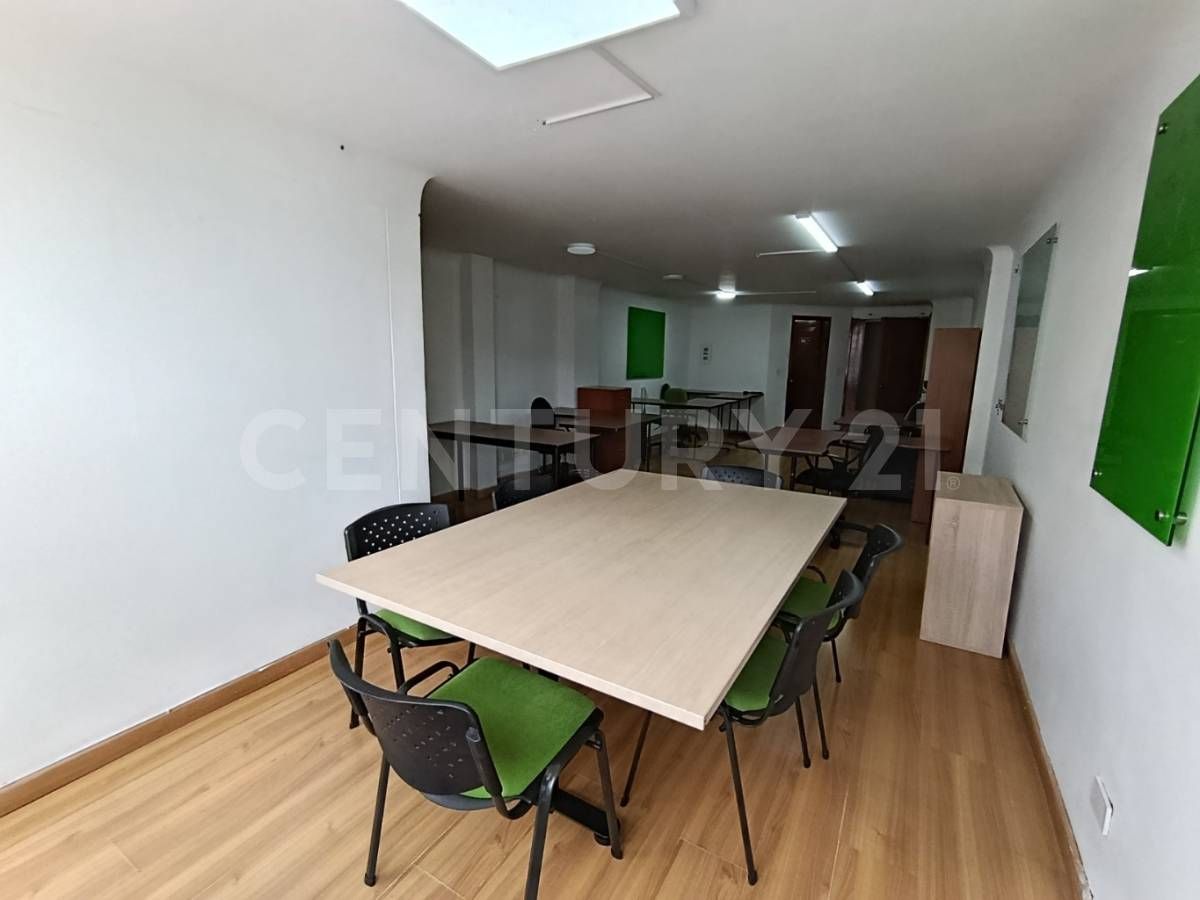 Oficina en venta Cundinamarca Bogotá Chico Norte Et Ii 42 m2 Habitaciones 0 Baños 1 Garajes 1 Precio $335000000