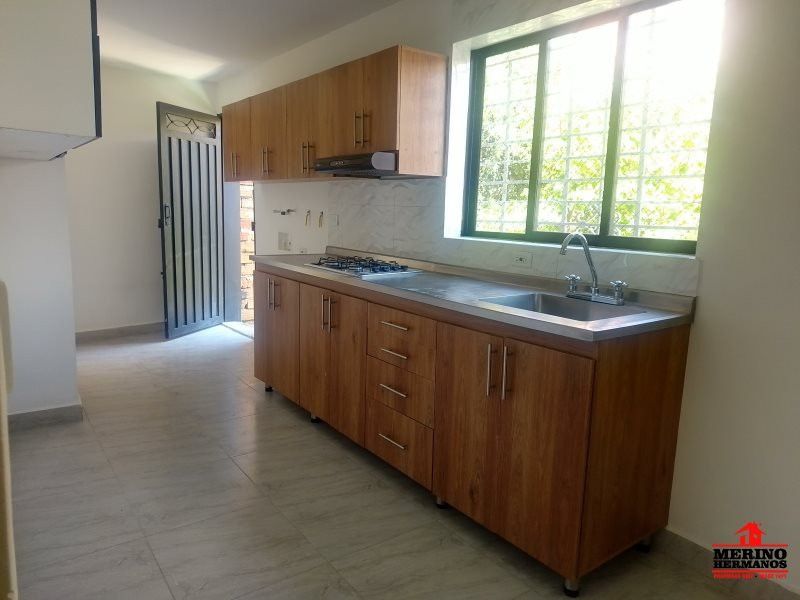Casa en arriendo Antioquia Medellín El Danubio 75 m2 Habitaciones 2 Baños 2 Garajes 0 Precio $2500000
