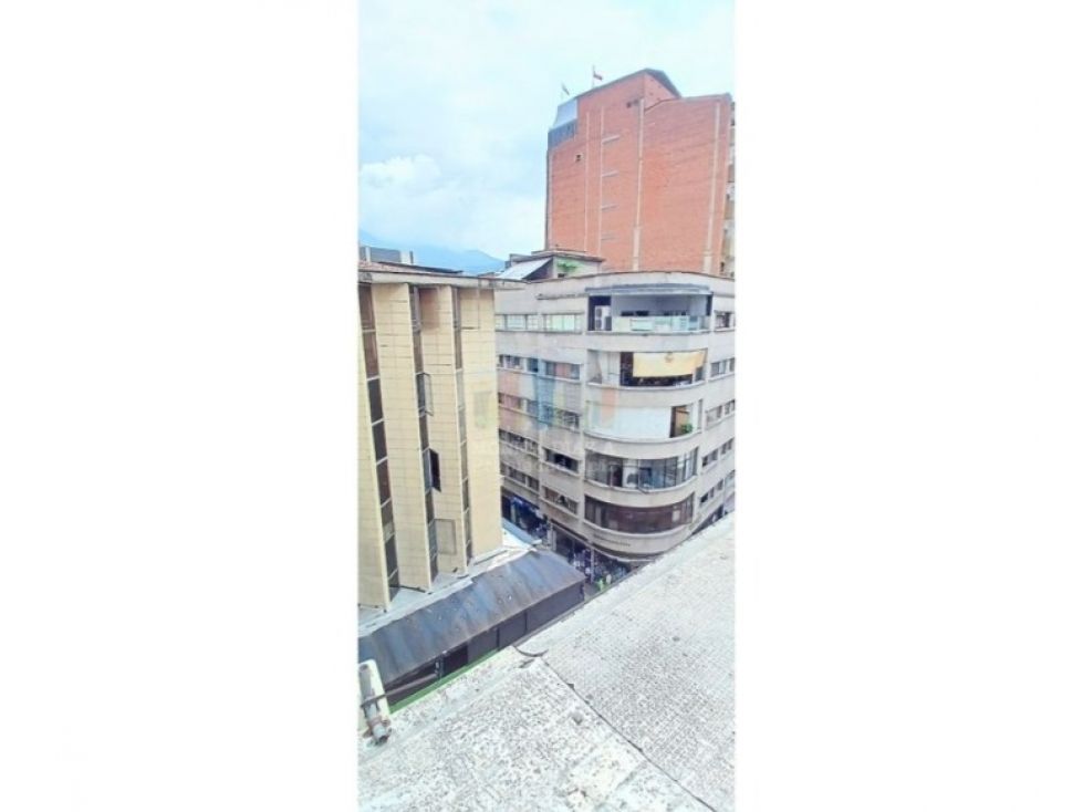 Oficina en venta Antioquia Medellín Estacion Villa 24 m2 Habitaciones 0 Baños 1 Garajes 0 Precio $90000000