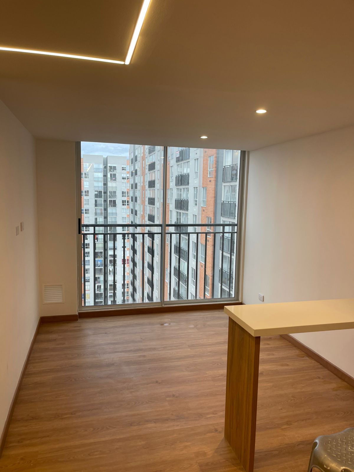 Apartamento en venta Cundinamarca Bogotá Salamanca 43 m2 Habitaciones 2 Baños 2 Garajes 0 Precio $280000000