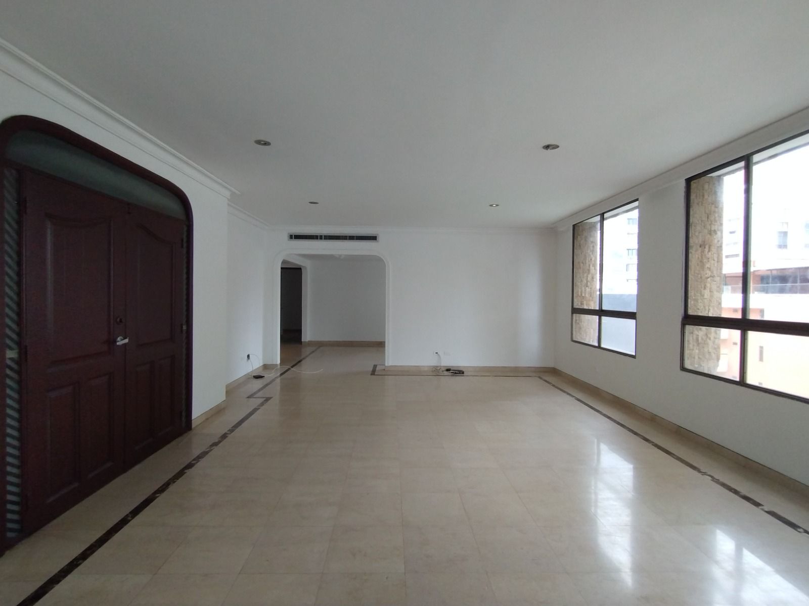 Apartamento en arriendo Atlántico Barranquilla Altos Del Prado 238 m2 Habitaciones 3 Baños 4 Garajes 2 Precio $5600000