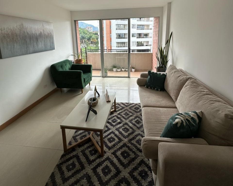 Apartamento en arriendo Antioquia Envigado Uribe Ángel 75 m2 Habitaciones 2 Baños 2 Garajes 1 Precio $3650000