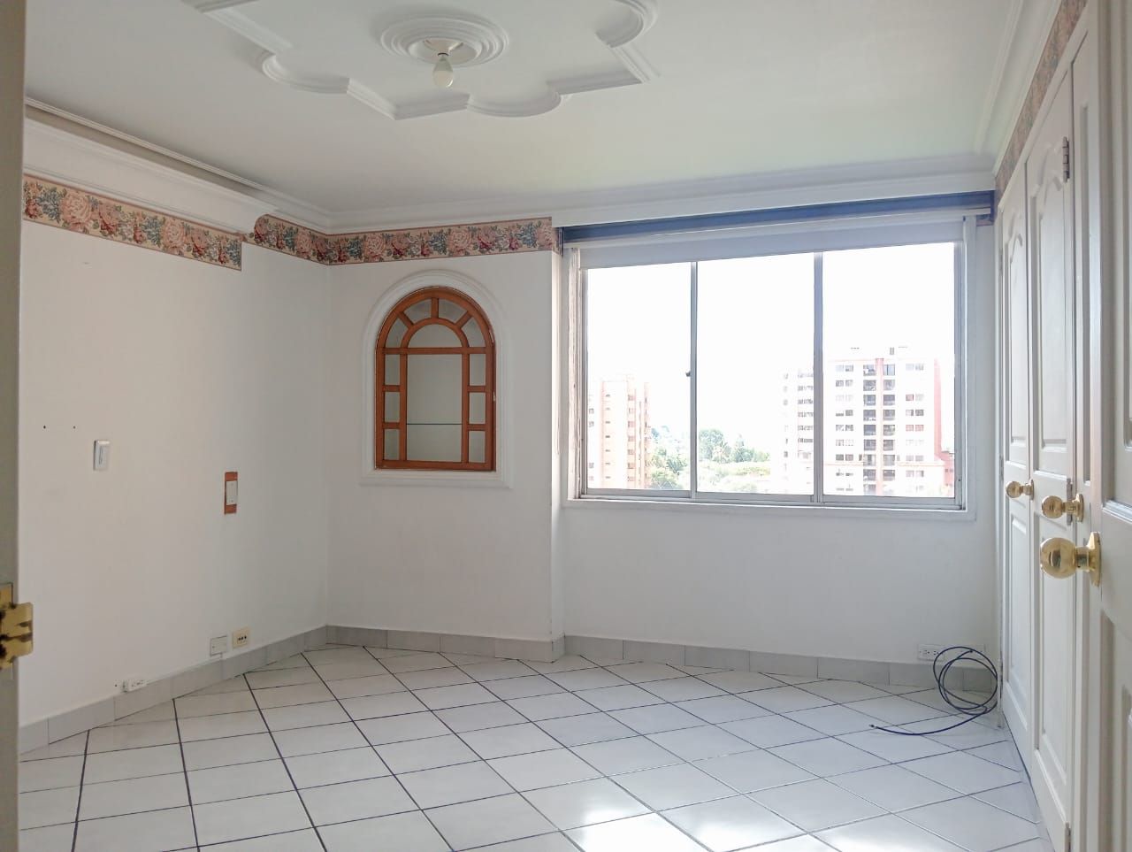 Apartamento en venta Antioquia Medellín Suramericana 160 m2 Habitaciones 4 Baños 2 Garajes 1 Precio $755000000