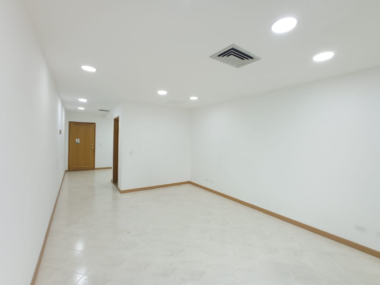 Oficina en arriendo Antioquia Medellín El Poblado 35 m2 Habitaciones 0 Baños 1 Garajes 1 Precio $3000000