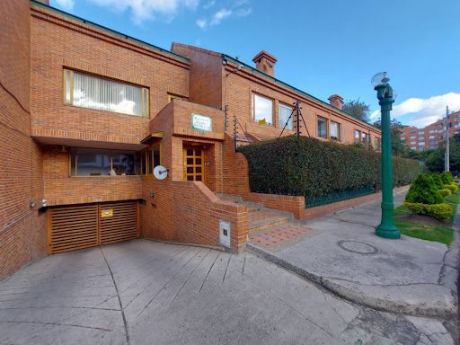 Casa en venta Cundinamarca Bogotá San José Del Prado 120 m2 Habitaciones 3 Baños 3 Garajes 2 Precio $730000000