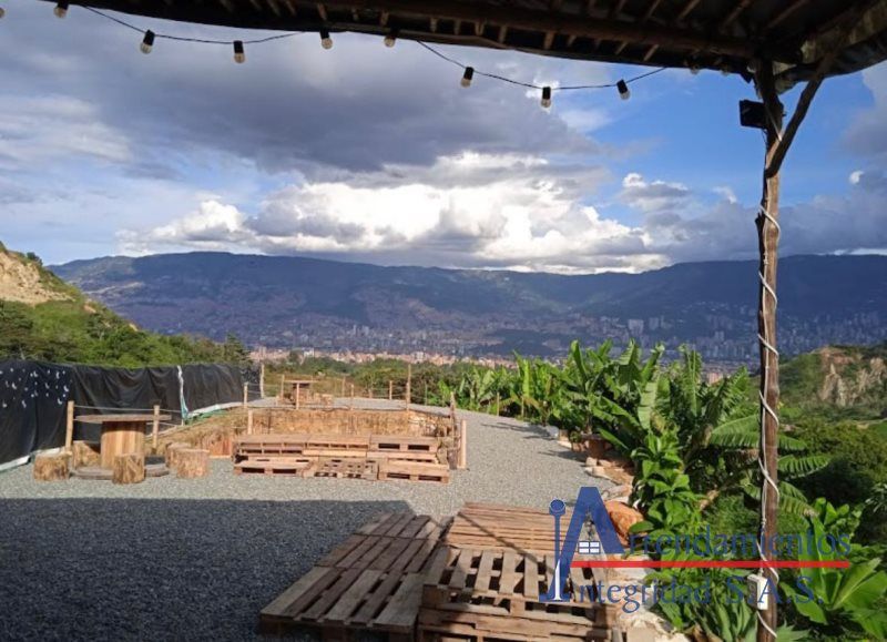 Casa en venta Antioquia Medellín Santa Rosa De Lima 4000 m2 Habitaciones 2 Baños 2 Garajes 0 Precio $350000000
