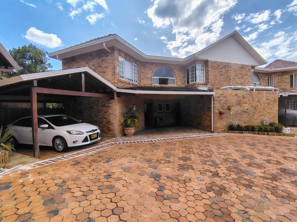 Casa en venta Santander Bucaramanga C Villa Lago 395 m2 Habitaciones 4 Baños 5 Garajes 1 Precio $2050000000