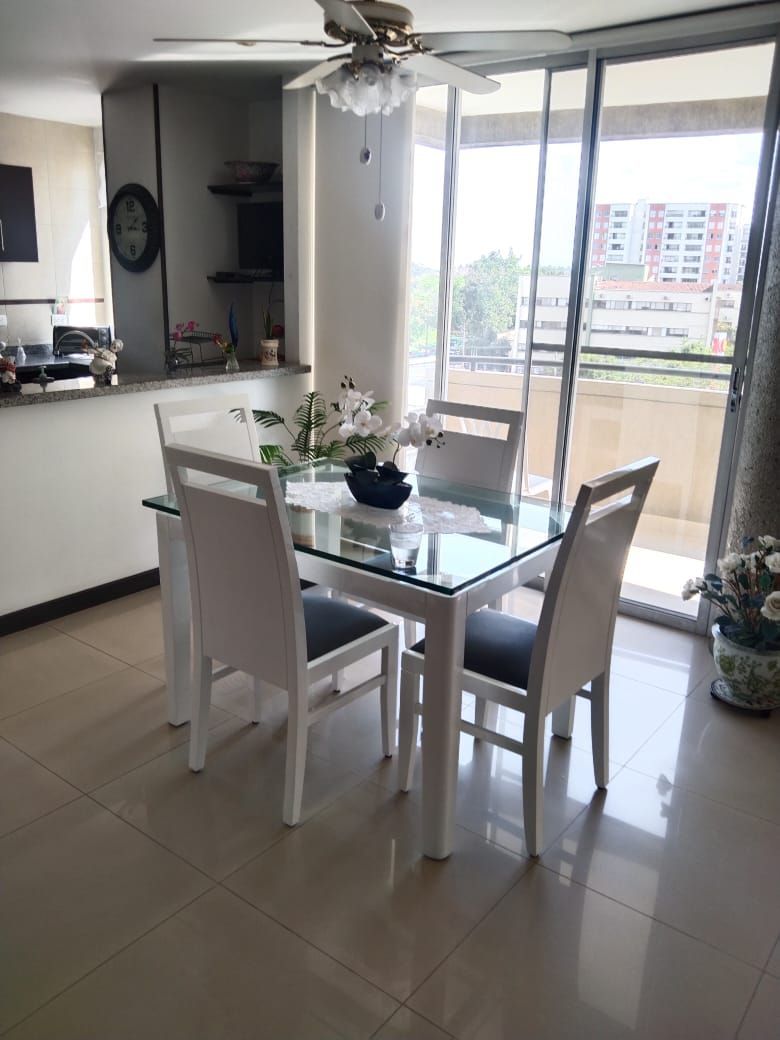 Apartamento en venta Valle Del Cauca Cali Prados Del Norte 123 m2 Habitaciones 3 Baños 3 Garajes 2 Precio $520000000