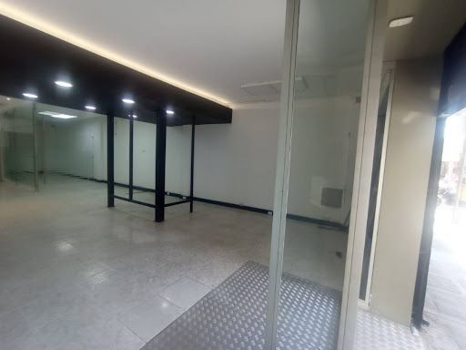 Local en arriendo Antioquia Envigado Zona Centro 130 m2 Habitaciones 0 Baños 2 Garajes 0 Precio $15000000