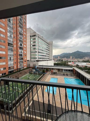 Apartamento en arriendo o venta Antioquia Sabaneta Manuel Restrepo 70 m2 Habitaciones 3 Baños 2 Garajes 1 Precio venta $500000000 Precio arriendo $3000000