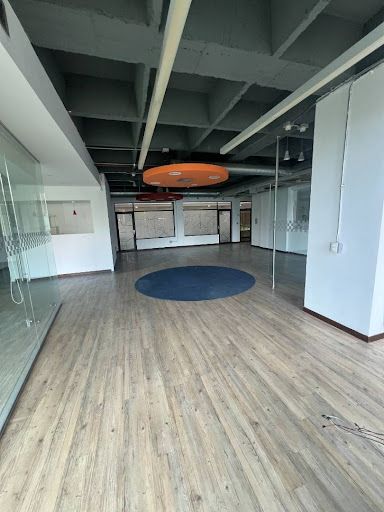 Local en arriendo Antioquia Medellín Urbanizacion Santa Maria De Oviedo 203 m2 Habitaciones 0 Baños 3 Garajes 1 Precio $22300000