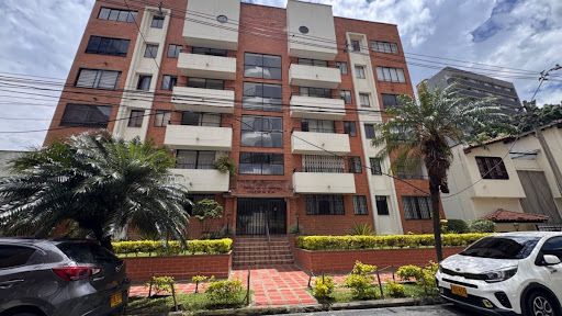 Apartamento en arriendo Antioquia Medellín El Velodromo 110 m2 Habitaciones 4 Baños 4 Garajes 2 Precio $3900000