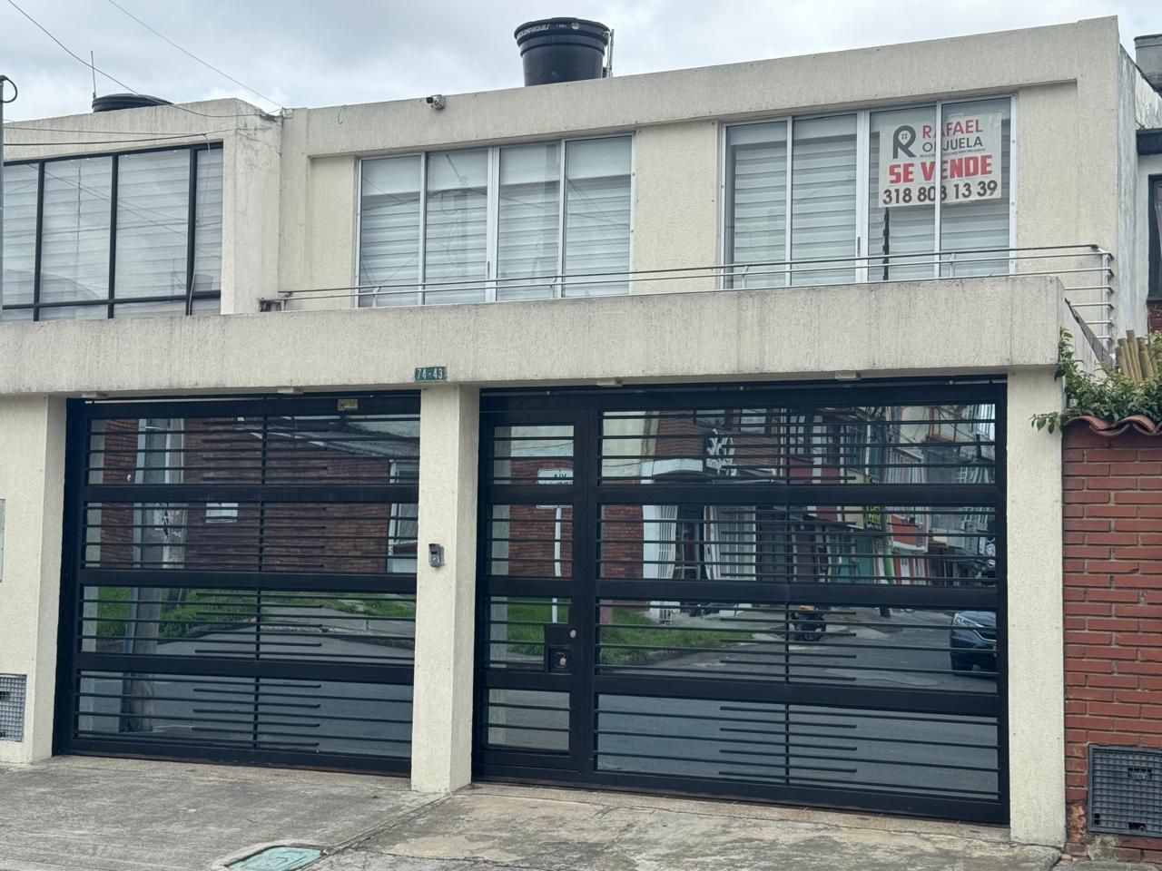 Casa en venta Cundinamarca Bogotá El Ensueño 166 m2 Habitaciones 3 Baños 5 Garajes 3 Precio $1100000000