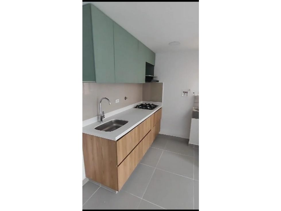 Apartamento en venta Antioquia Medellín Campo Valdes No1 80 m2 Habitaciones 2 Baños 1 Garajes 0 Precio $240000000