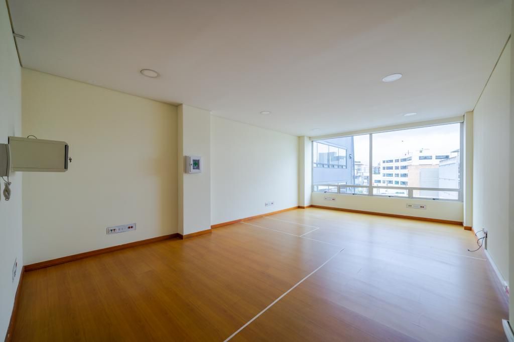 Oficina en arriendo Cundinamarca Bogotá La Castellana 38 m2 Habitaciones 0 Baños 1 Garajes 1 Precio $2433844