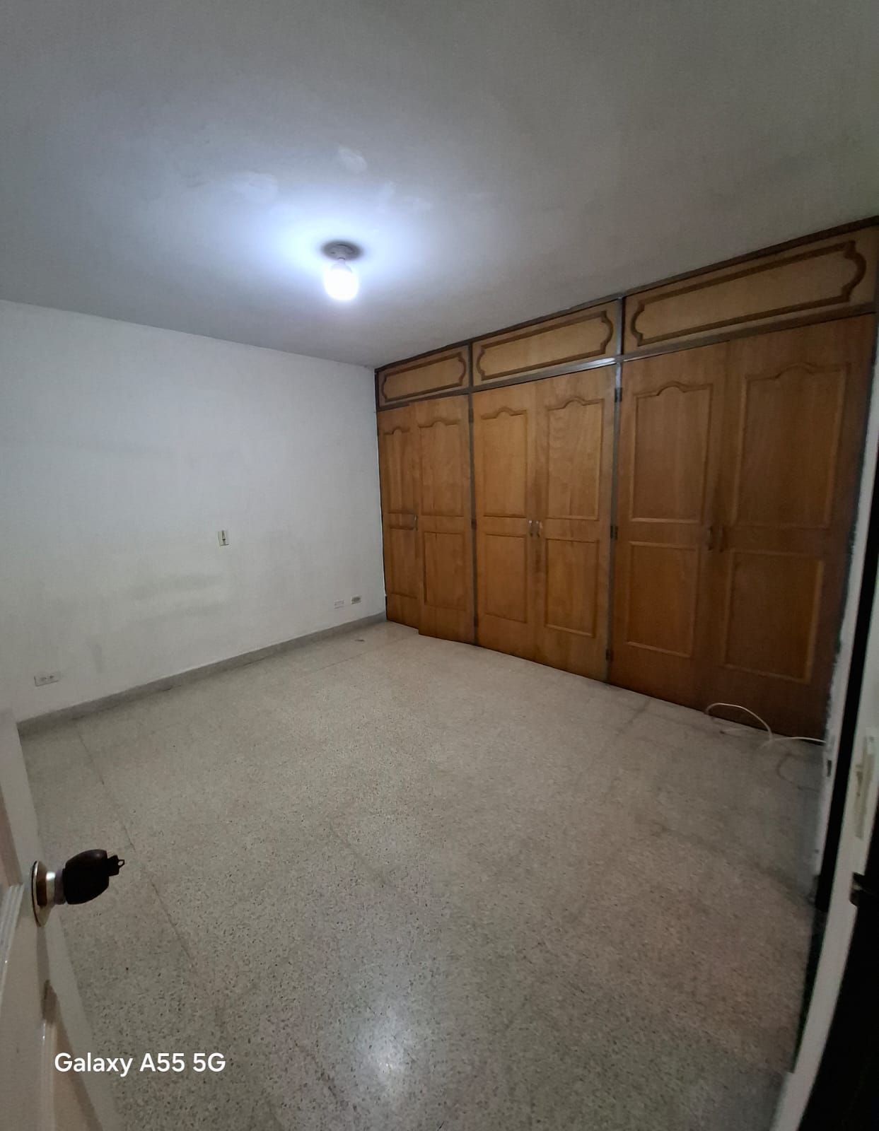 Apartamento en arriendo Antioquia Medellín La Palma 90 m2 Habitaciones 3 Baños 2 Garajes 1 Precio $2380000