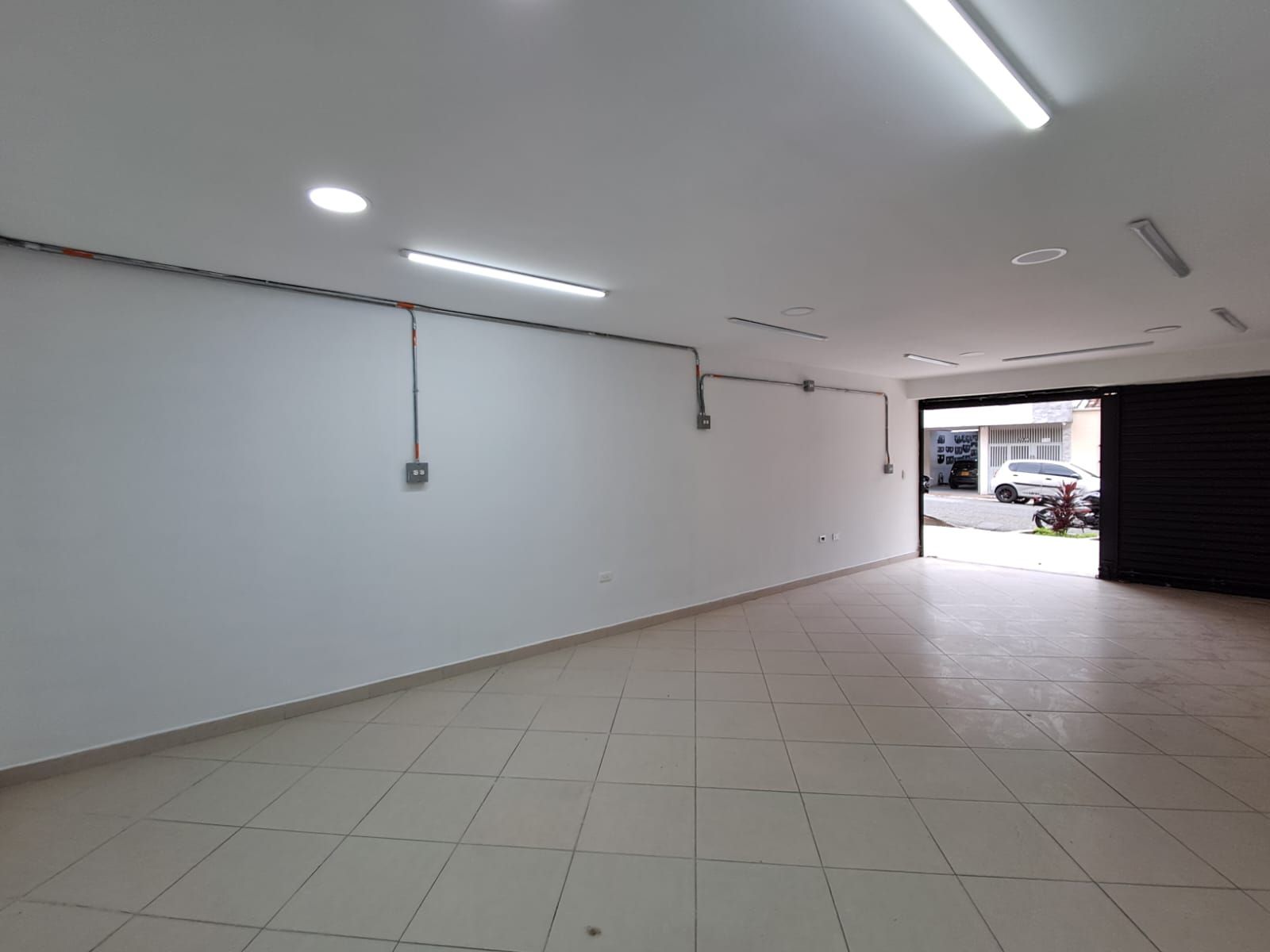 Local en arriendo Antioquia Medellín San Bernardo 37 m2 Habitaciones 0 Baños 1 Garajes 0 Precio $2500000