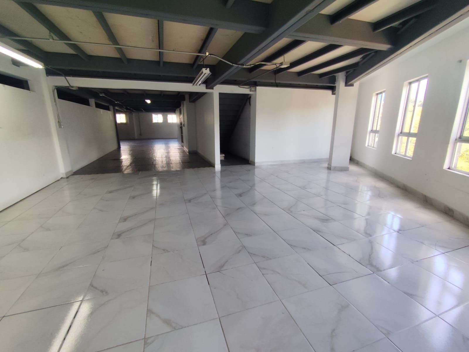 Bodega en arriendo Antioquia Medellín Shellmar 270 m2 Habitaciones 0 Baños 2 Garajes 0 Precio $6800000