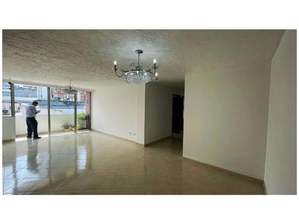Apartamento en venta Risaralda Pereira Sector Plaza De Bolivar 113 m2 Habitaciones 4 Baños 3 Garajes 1 Precio $410000000
