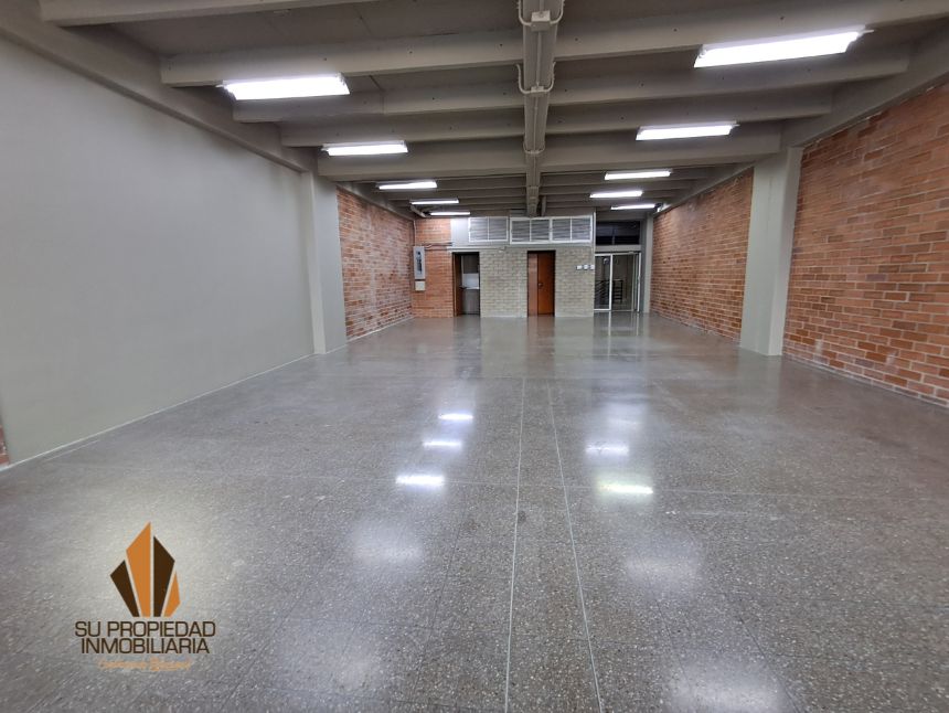 Bodega en arriendo Antioquia Medellín Shellmar 130 m2 Habitaciones 0 Baños 2 Garajes 2 Precio $9608000