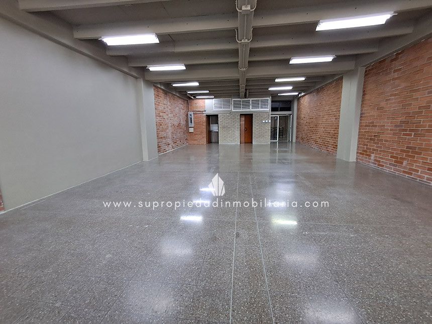 Bodega en arriendo Antioquia Medellín Shellmar 130 m2 Habitaciones 0 Baños 2 Garajes 2 Precio $9608000