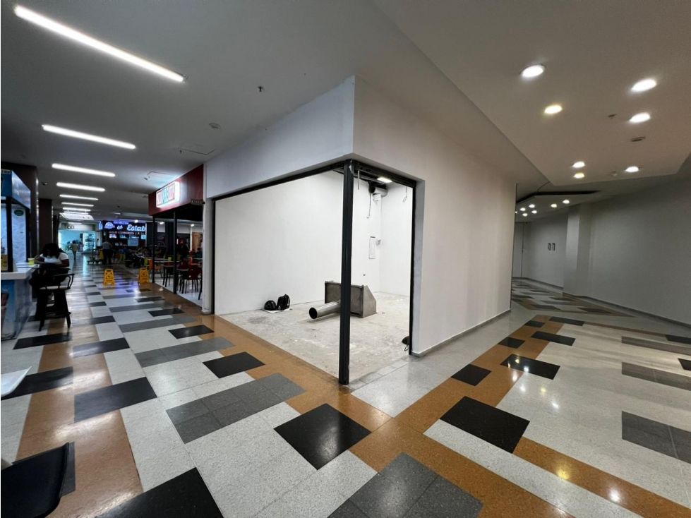 Local en arriendo Antioquia Itagüí Camparola 30 m2 Habitaciones 0 Baños 0 Garajes 0 Precio $4900000