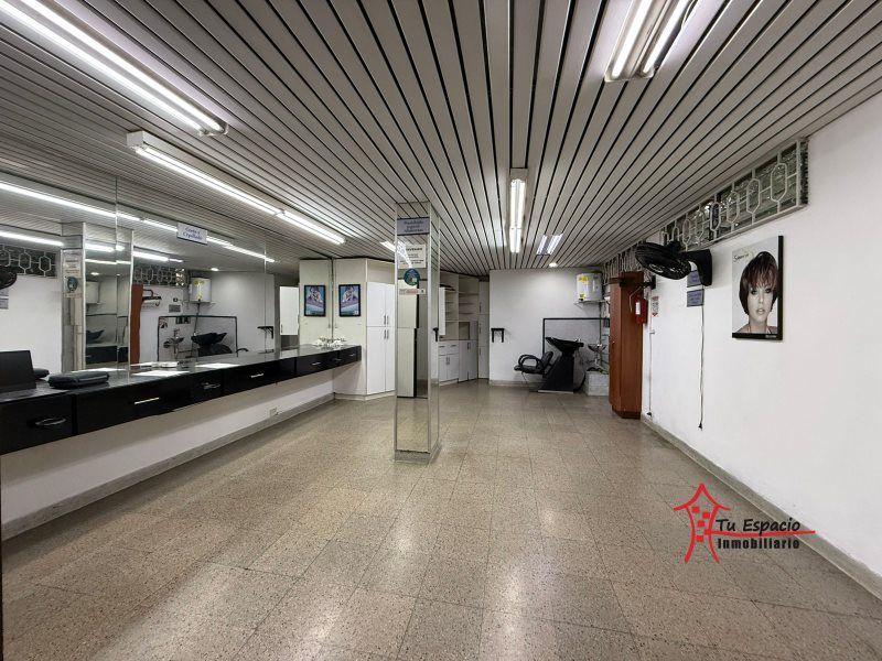 Local en arriendo Antioquia Medellín Urbanizacion Villa Del Aburra 45 m2 Habitaciones 0 Baños 1 Garajes 0 Precio $2200000