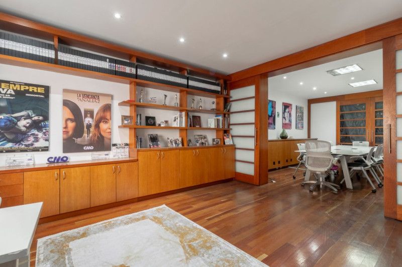 Casa en venta Cundinamarca Bogotá Emaus 349 m2 Habitaciones 7 Baños 4 Garajes 0 Precio $2000000000