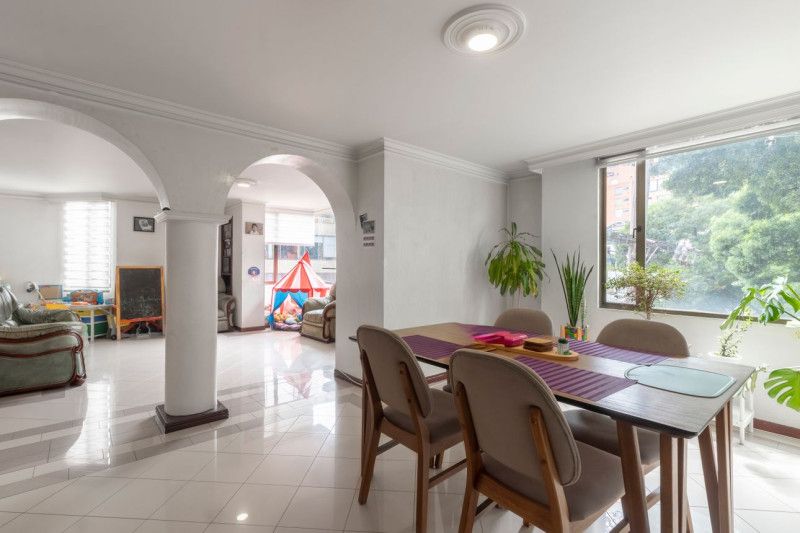 Apartamento en venta Cundinamarca Bogotá Pardo Rubio 223 m2 Habitaciones 5 Baños 4 Garajes 2 Precio $1070000000