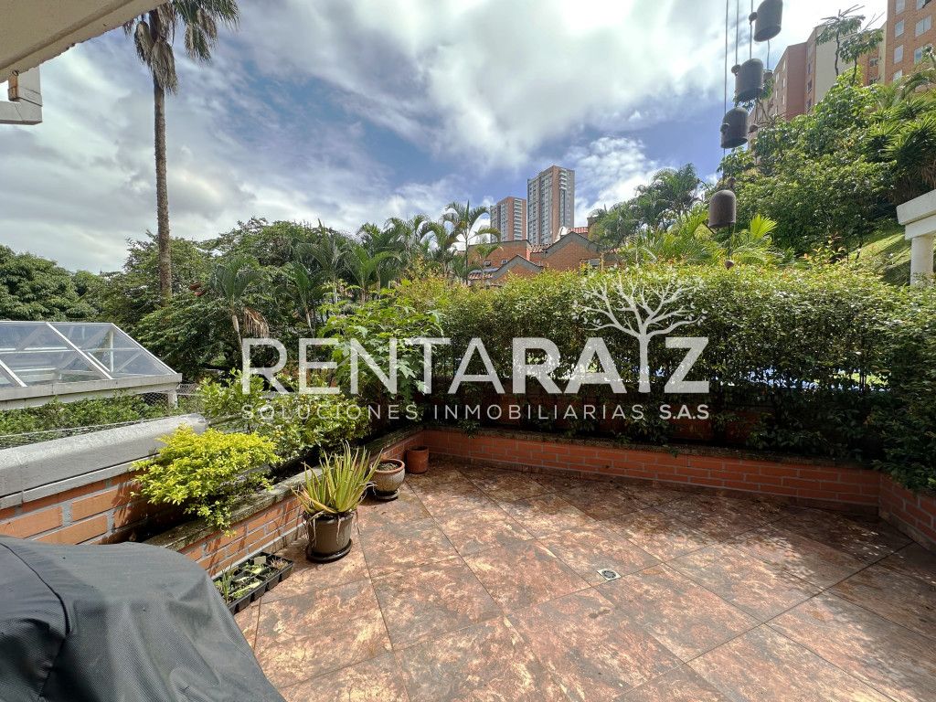 Casa en venta Antioquia Medellín Castropol 150 m2 Habitaciones 3 Baños 4 Garajes 2 Precio $930000000