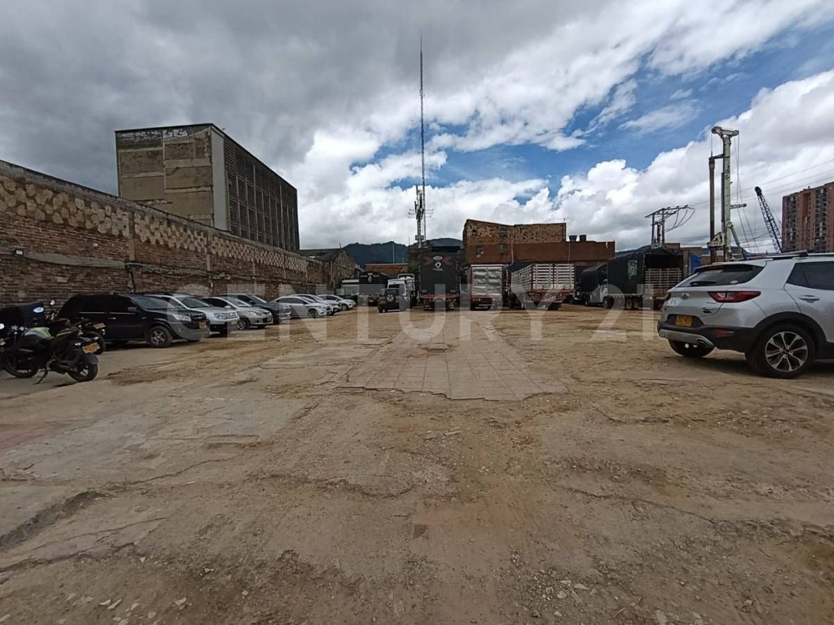Lote en venta Cundinamarca Bogotá Cundinamarca 1860 m2 Habitaciones 0 Baños 1 Garajes 0 Precio $7800000000