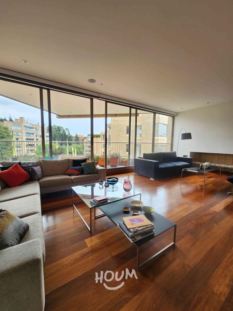 Apartamento en venta Cundinamarca Bogotá Niza Suba 275 m2 Habitaciones 3 Baños 3 Garajes 4 Precio $2550000000