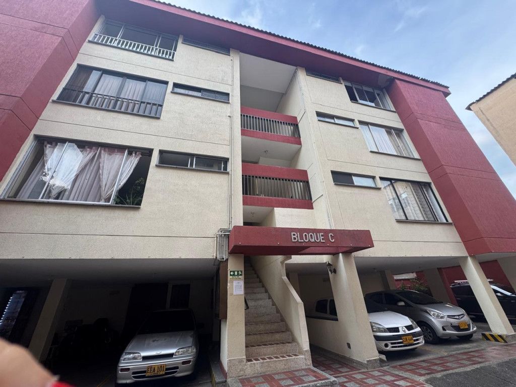 Apartamento en arriendo Valle Del Cauca Cali Primero De Mayo 52 m2 Habitaciones 2 Baños 1 Garajes 1 Precio $1395000