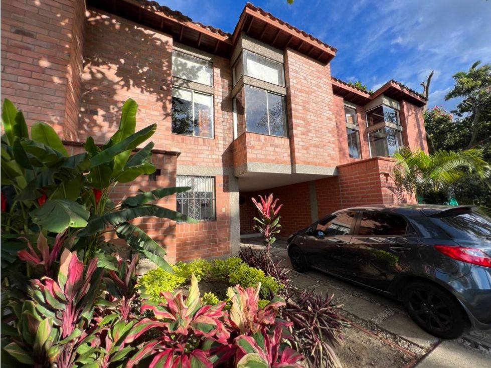 Casa en venta Antioquia Envigado La Pradera 146 m2 Habitaciones 3 Baños 3 Garajes 2 Precio $890000000