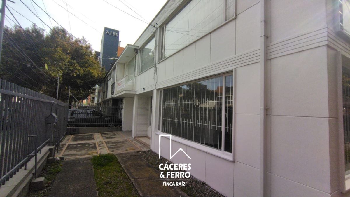 Casa en arriendo Cundinamarca Bogotá Santa Barbara Oriental 600 m2 Habitaciones 9 Baños 5 Garajes 5 Precio $13000000