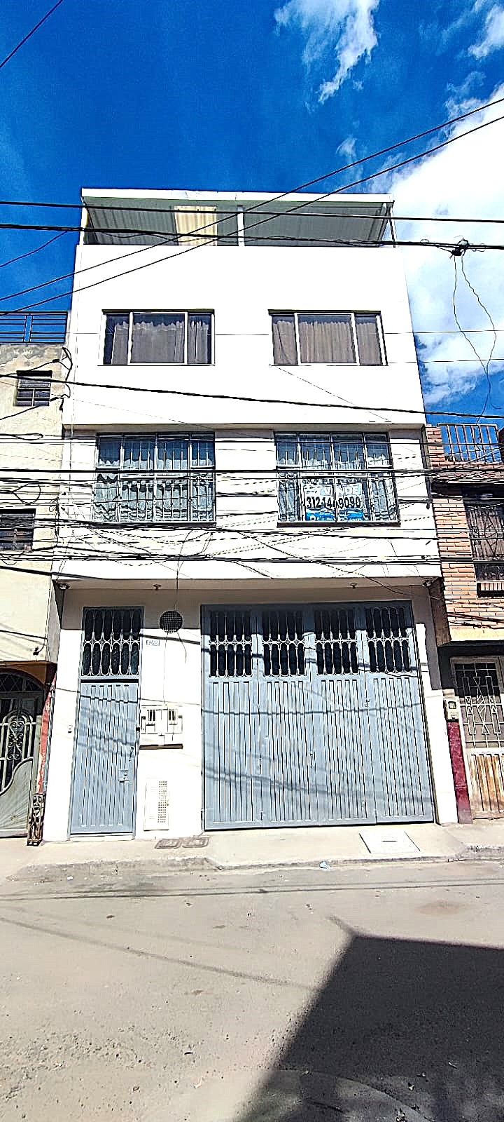 Casa en venta Cundinamarca Bogotá Las Vegas De Santa Ana 198 m2 Habitaciones 5 Baños 5 Garajes 5 Precio $600000000