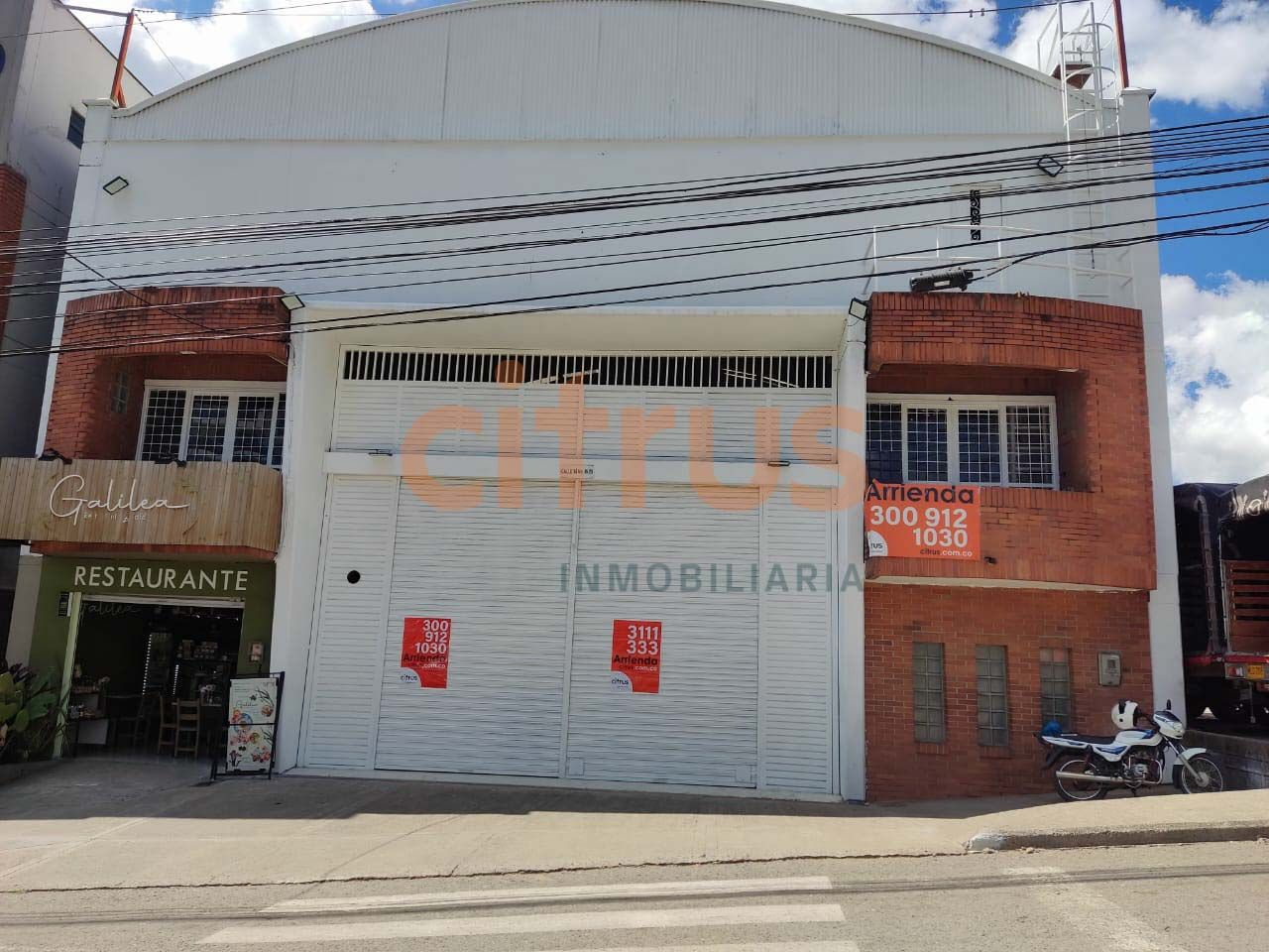 Local en arriendo Antioquia Guarne Centro Plaza 420 m2 Habitaciones 0 Baños 6 Garajes 4 Precio $25000000