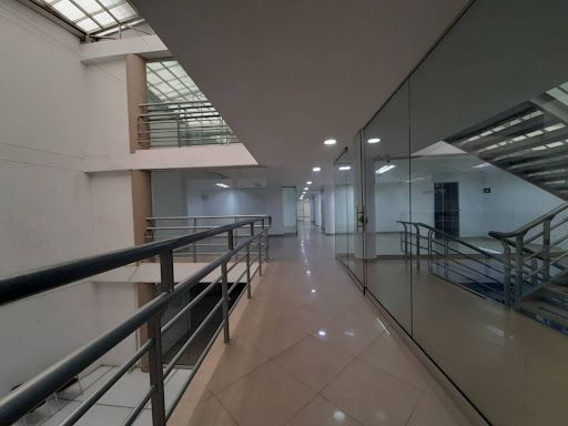 Local en arriendo Antioquia Rionegro Centro 587 m2 Habitaciones 0 Baños 16 Garajes 0 Precio $26415000