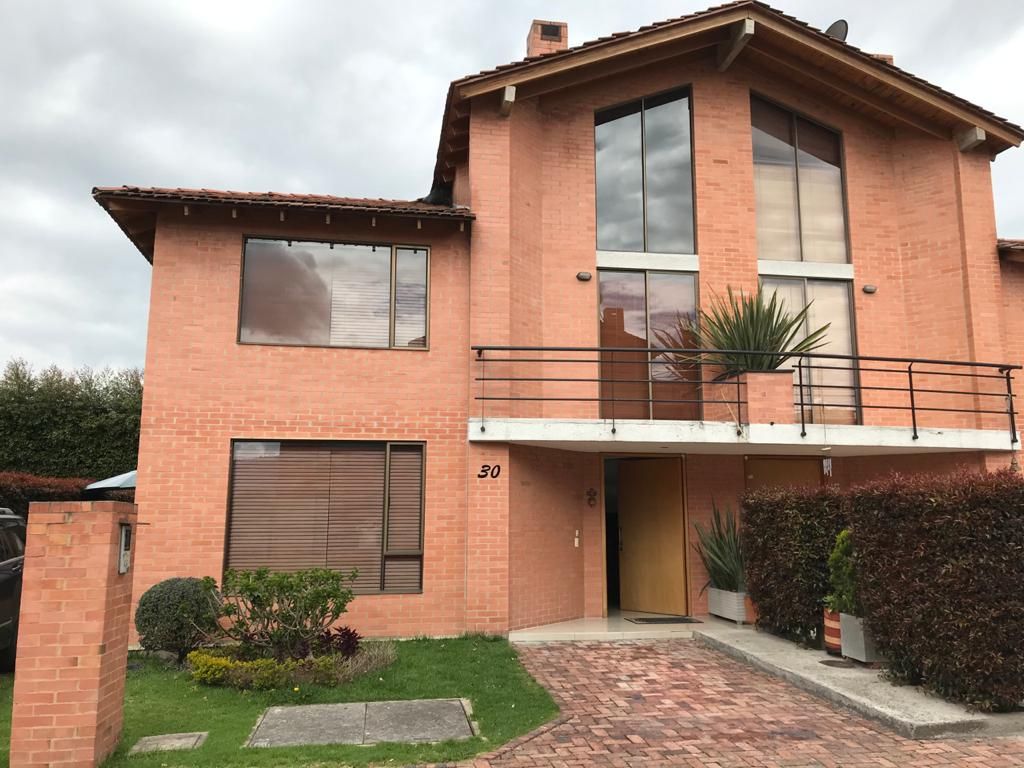 Casa en venta Cundinamarca Chía Cn Hacienda La Luna 151 m2 Habitaciones 3 Baños 3 Garajes 3 Precio $800000000