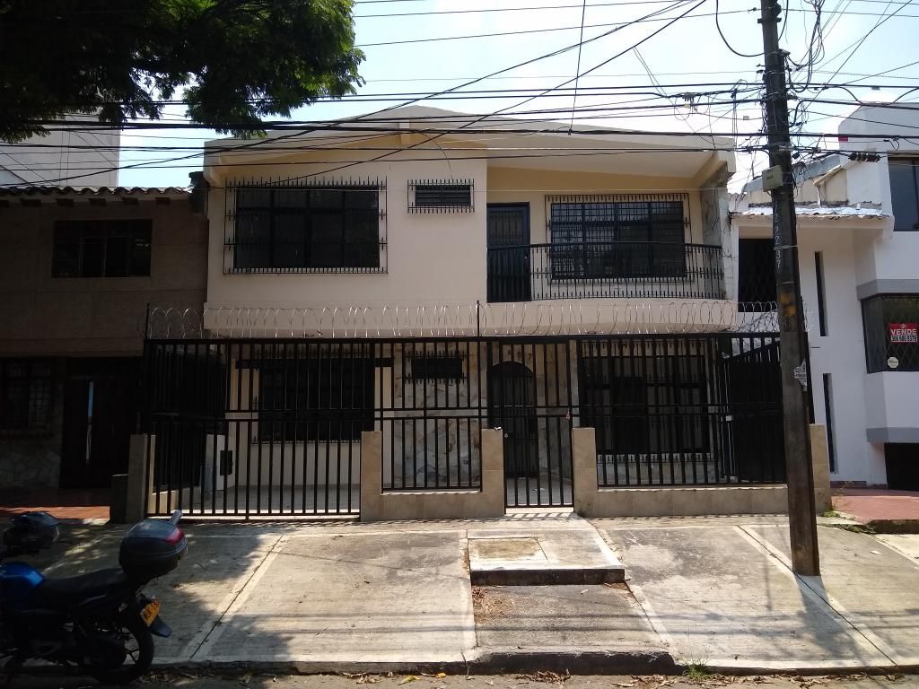 Apartaestudio en arriendo Valle Del Cauca Cali El Lido 23 m2 Habitaciones 1 Baños 1 Garajes 0 Precio $700000