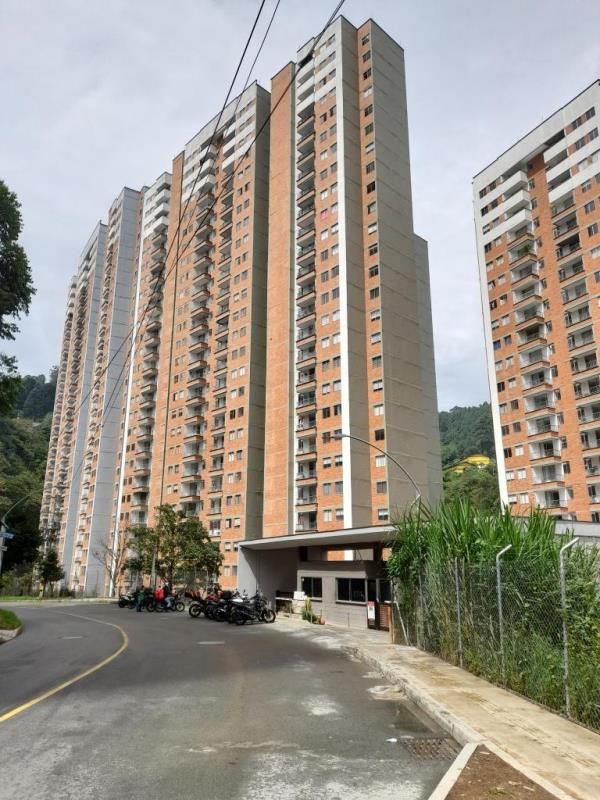Apartamento en arriendo Antioquia Sabaneta Vereda La Doctora 60 m2 Habitaciones 3 Baños 2 Garajes 1 Precio $1800000