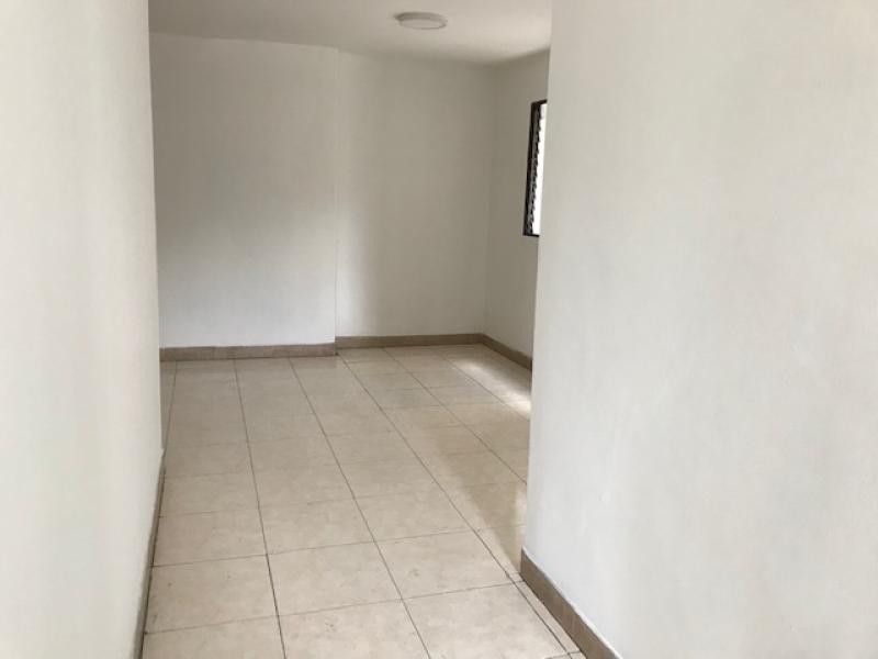 Apartamento en arriendo Antioquia Medellín San Joaquin 112 m2 Habitaciones 3 Baños 2 Garajes 0 Precio $2050000
