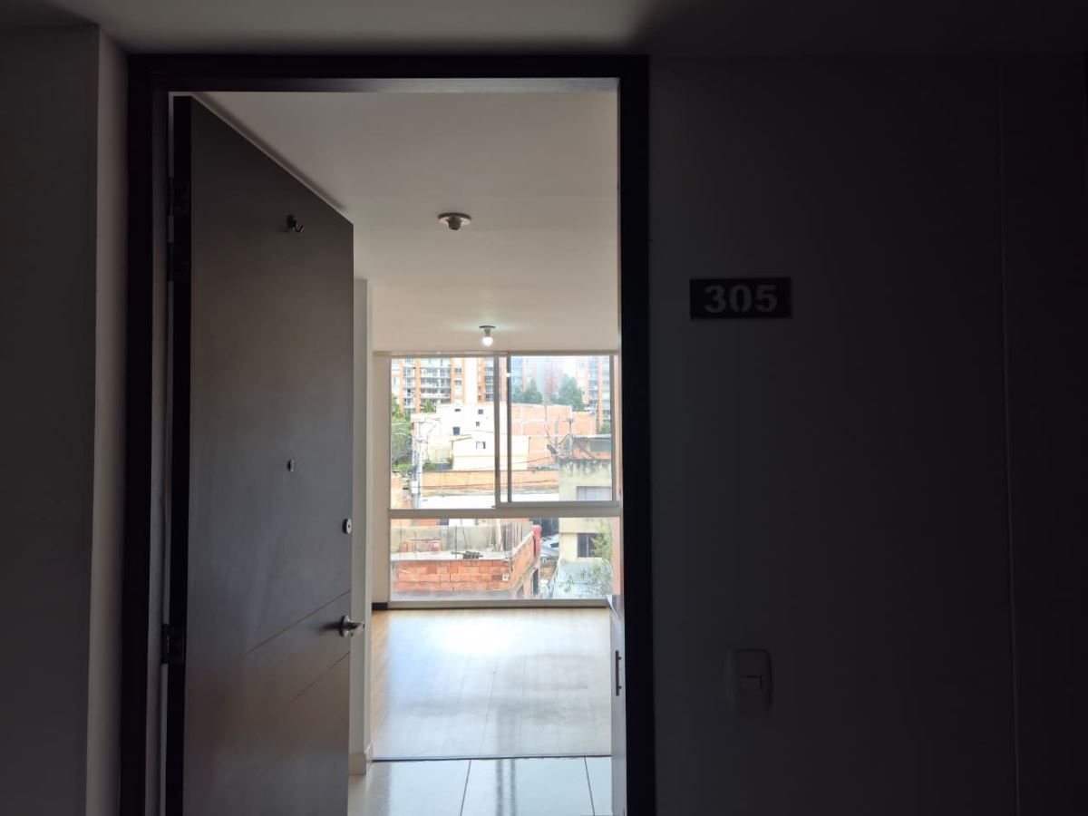 Apartamento en arriendo Cundinamarca Bogotá San Antonio Nor - Occidental 25 m2 Habitaciones 1 Baños 1 Garajes 0 Precio $1100000