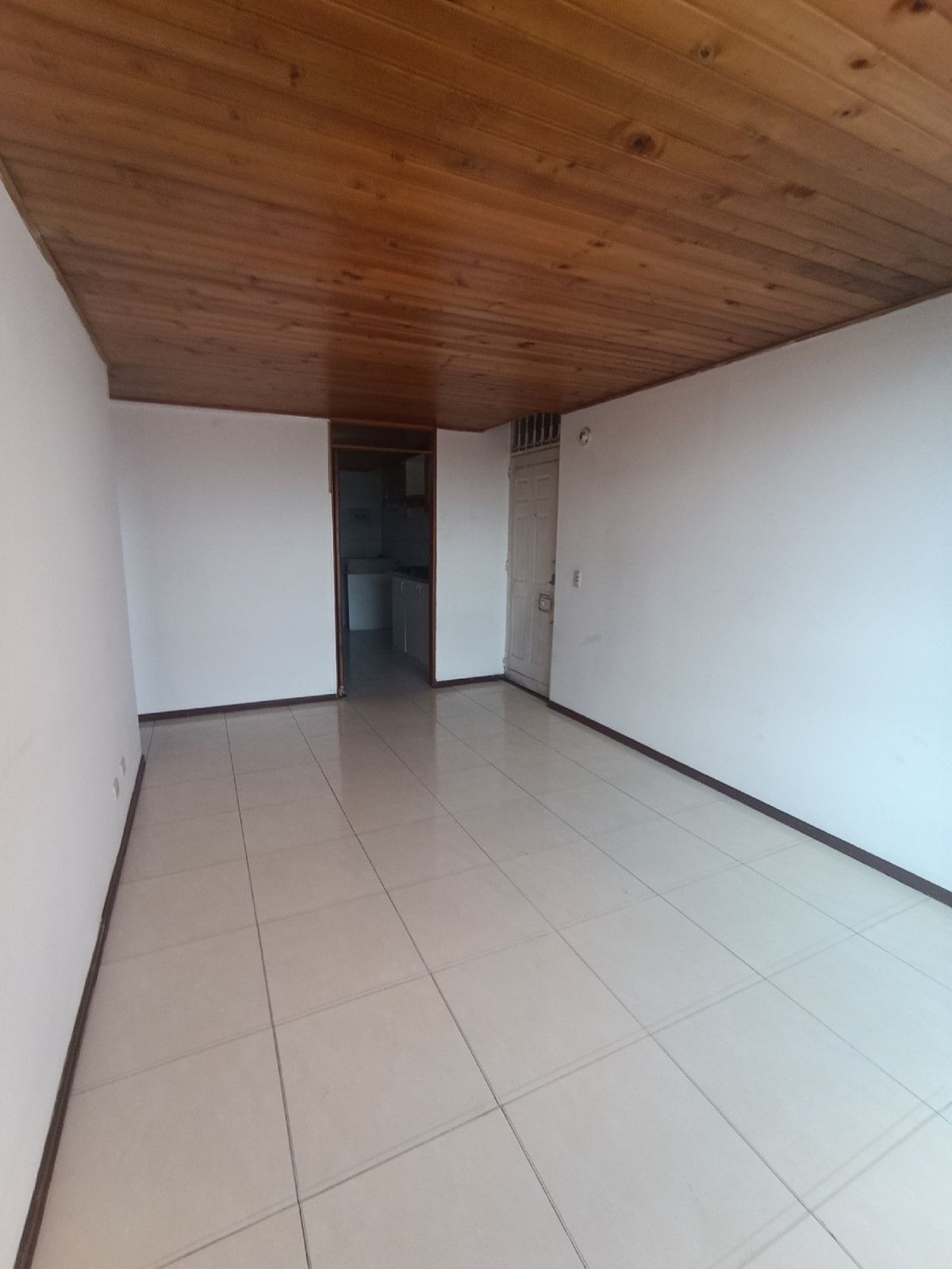 Apartamento en venta Cundinamarca Bogotá El Liston 58 m2 Habitaciones 3 Baños 2 Garajes 0 Precio $270000000